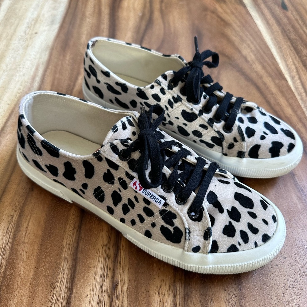 Superga leopard print sneakers. Size 8.5 in excellent used condition almost new.